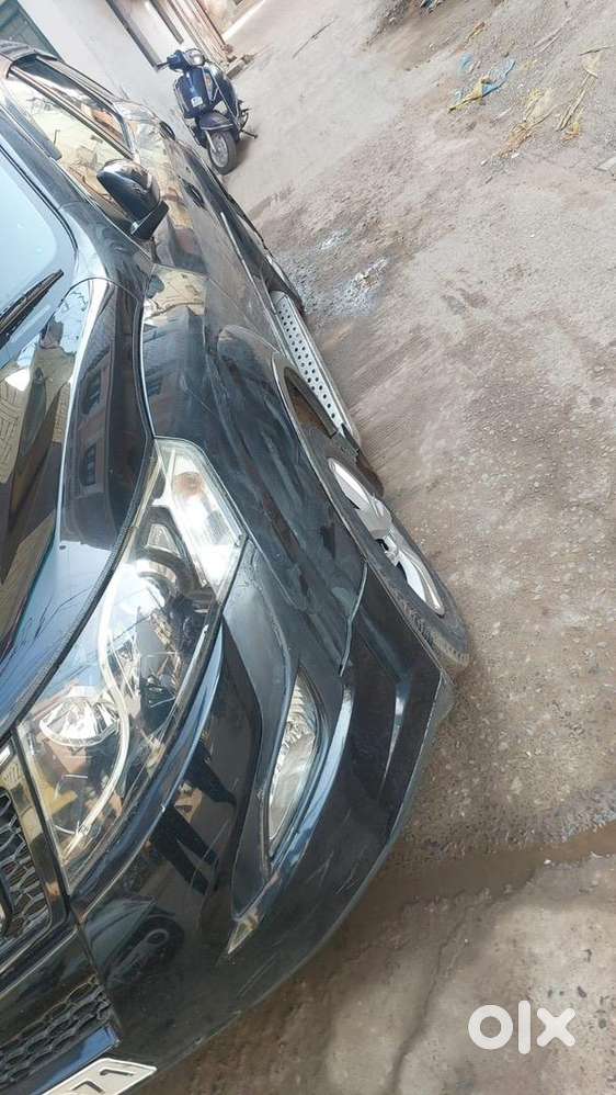 Mahindra Xuv500 2015 Diesel Well Maintained