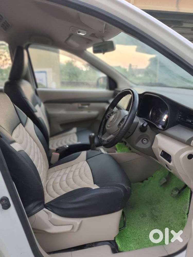 Maruti Suzuki Ertiga 1.5 Vxi, 2021, Petrol