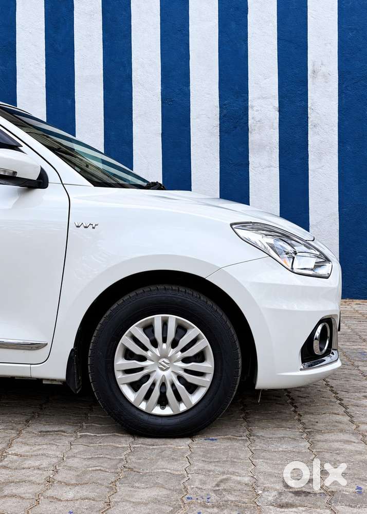 Maruti Suzuki Dzire Vxi Ags, 2022, Petrol