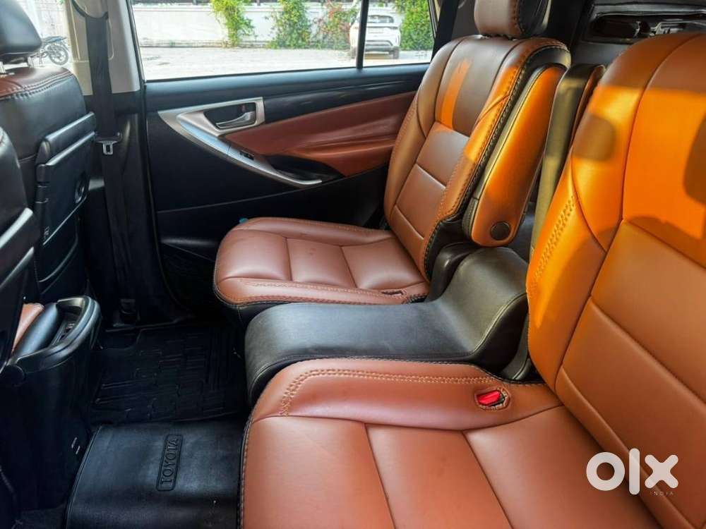 2018 Innova Crysta Model V Manual Transmission With Vip Number 0222