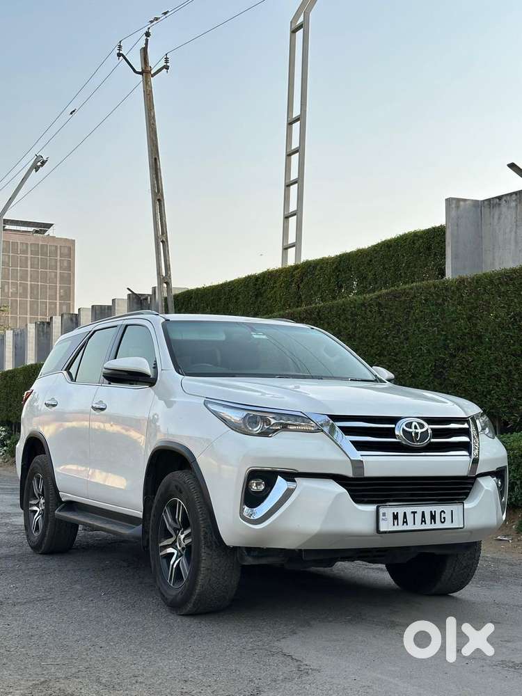 Toyota Fortuner 4x2 At 2.8 Diesel, 2020, Diesel