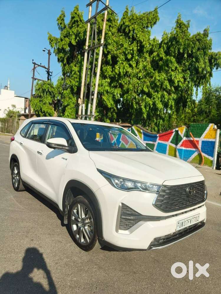 Toyota Innova Hycross 2.0 Zx Hybrid 7 Str, 2024, Petrol