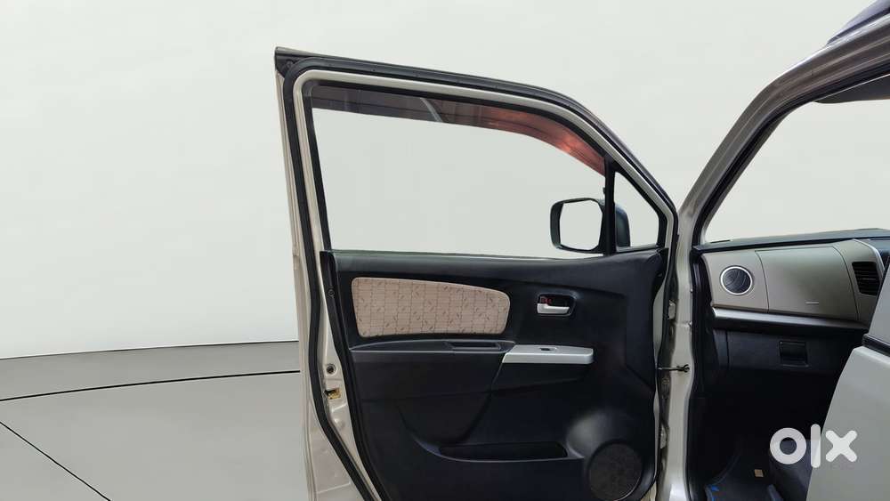 Maruti Suzuki Wagon R 1.0 Vxi Amt, 2016, Petrol