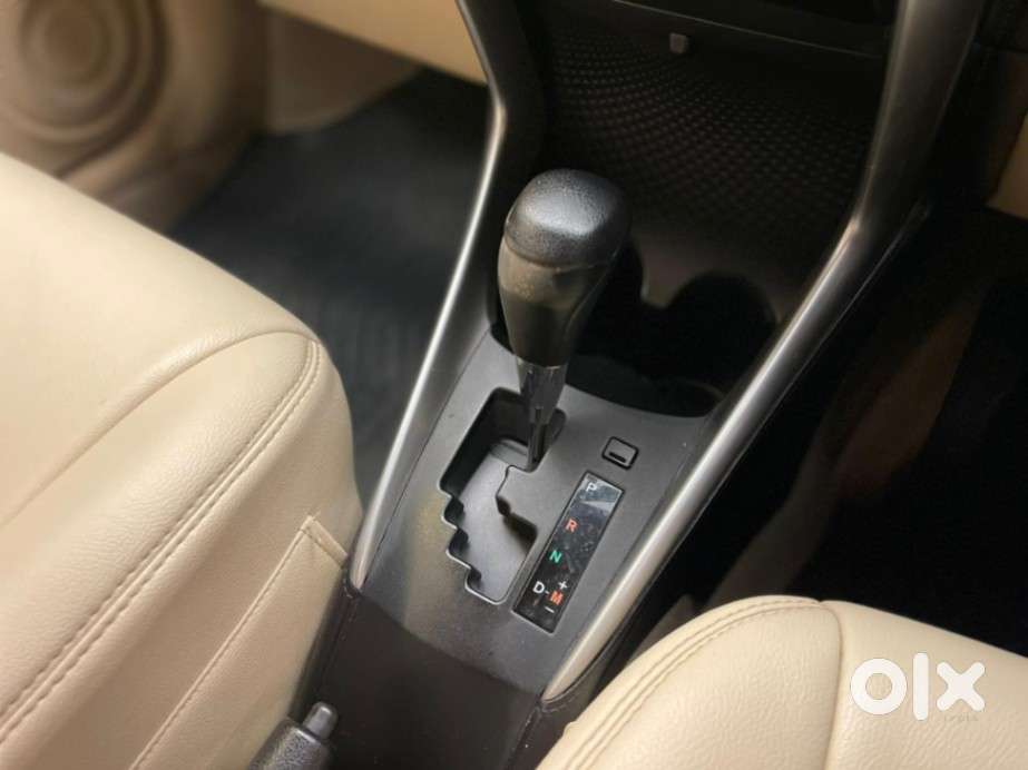 Toyota Yaris J Cvt, 2020, Petrol