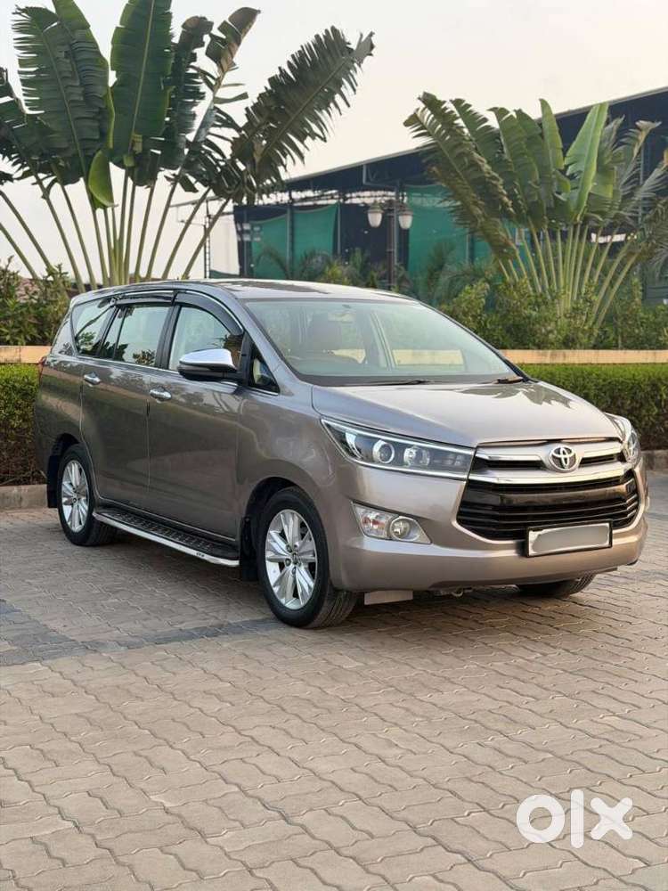 Toyota Innova Crysta 2.8z Automatic, 2018, Diesel