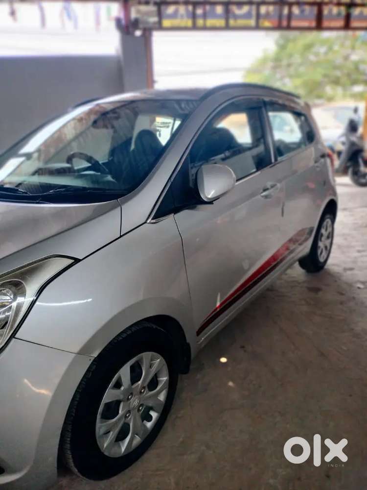 Hyundai Grand I10 2016 Petrol 78800 Km Driven