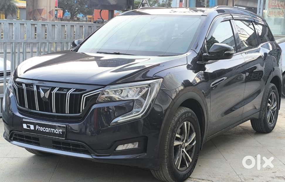 Mahindra Xuv700 2.0 Ax 5 Petrol Mt 7 Str, 2022, Petrol