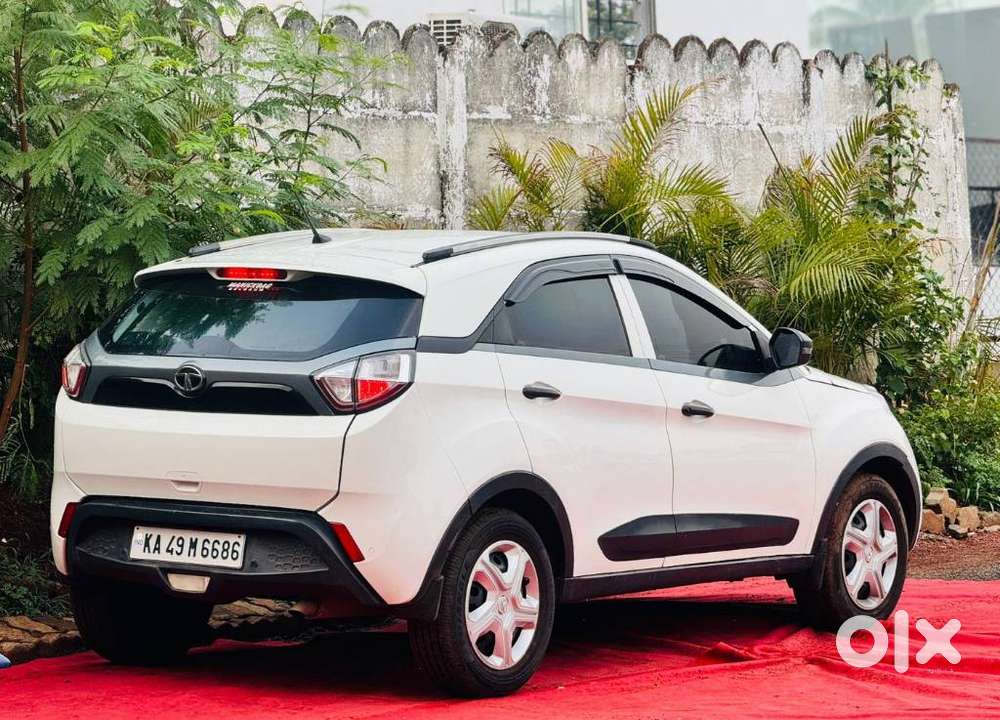 Tata Nexon 1.5 Revotorq Xm, 2018, Diesel
