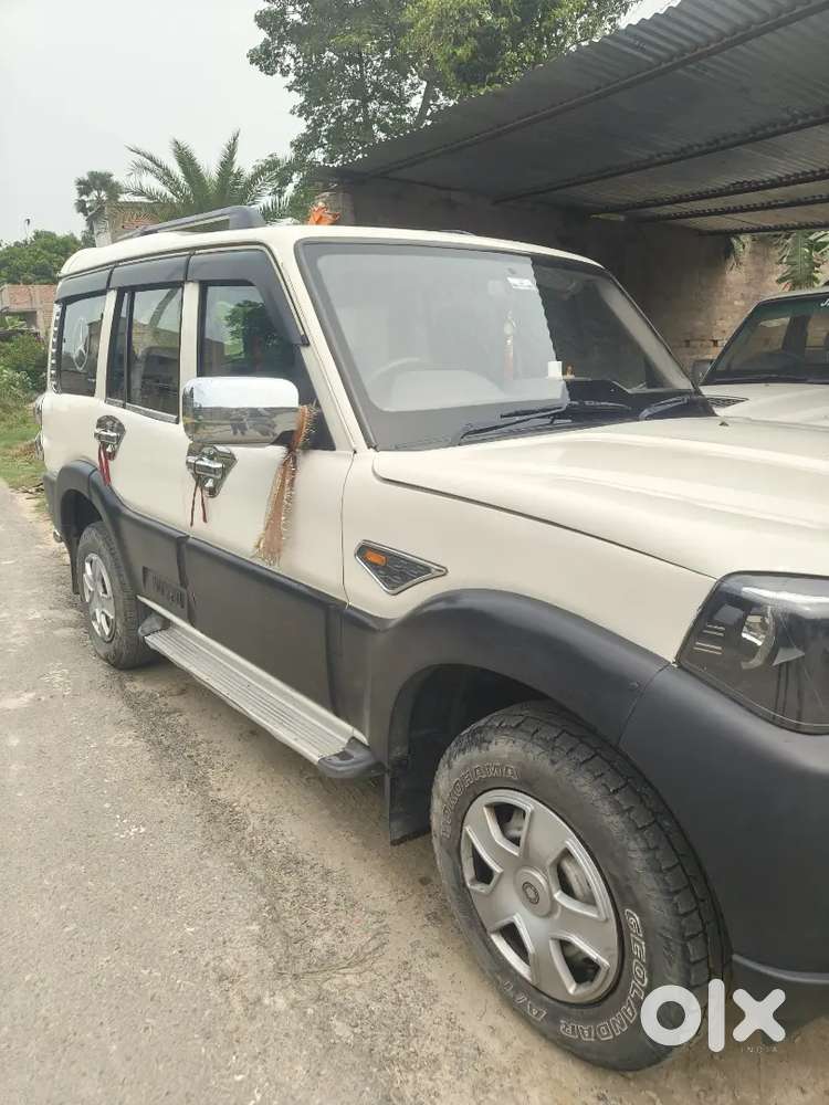 Mahindra Scorpio Diesel Automatic 2017