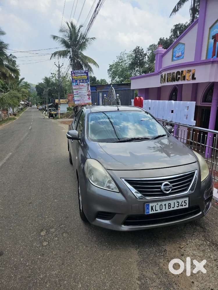 Nissan Sunny 2012 Petrol Well Maintained.