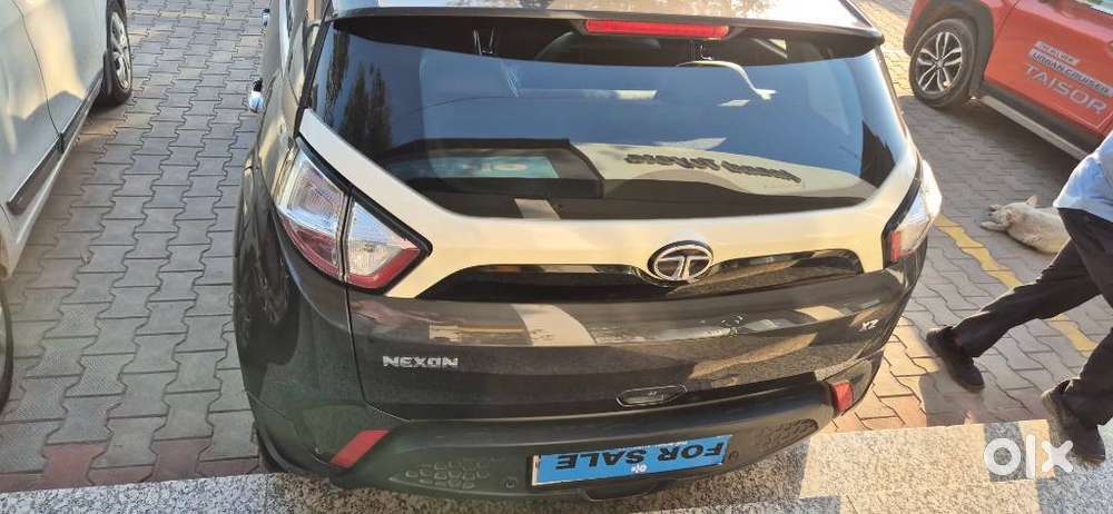 Tata Nexon 1.2 Revotron Xz, 2019, Petrol