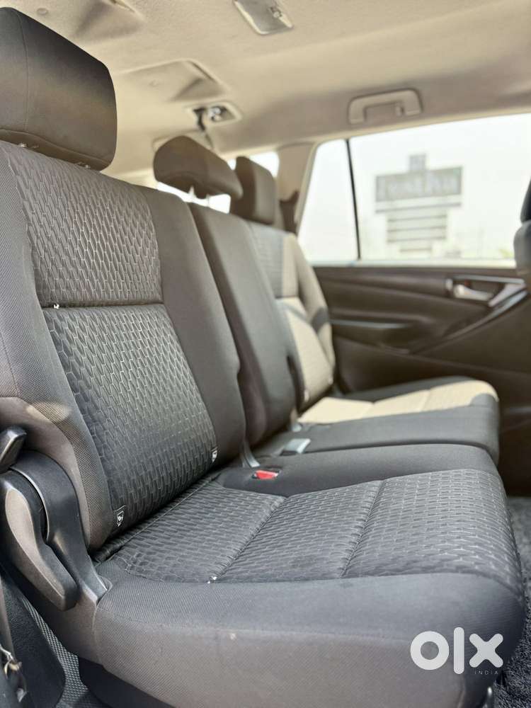 Toyota Innova Crysta 2.7 Gx At 8s, 2017, Diesel