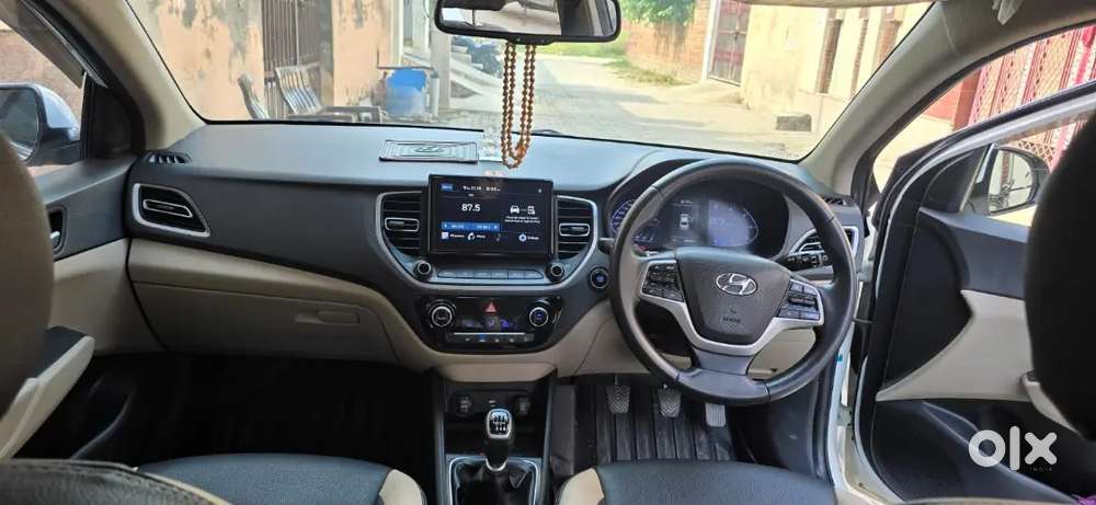 Hyundai New Verna Sx 2022