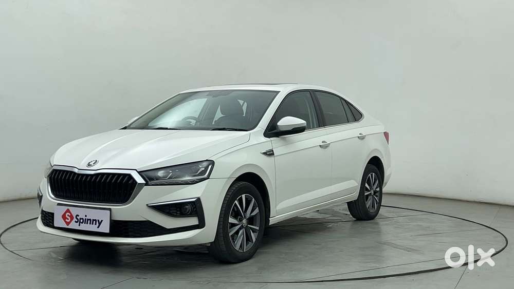 Skoda Slavia Style 1.0l Tsi Mt, 2022, Petrol