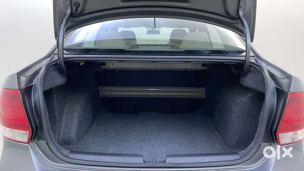 Volkswagen Vento Petrol Highline, 2014, Petrol