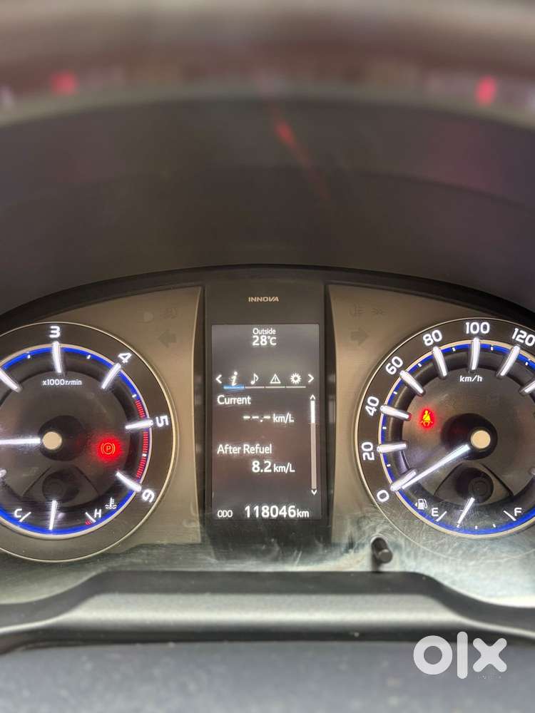 Toyota Innova Crysta 2.4 V, 2017, Diesel