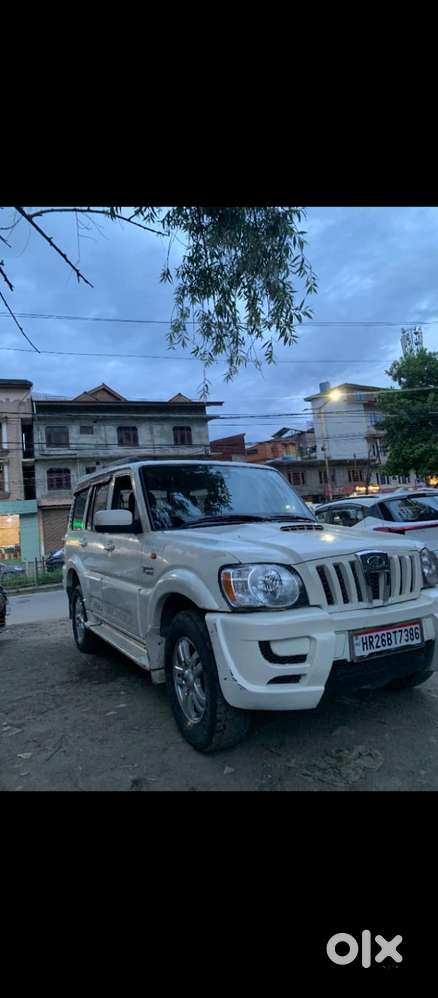 Mahindra Scorpio 2002-2013 Vlx At, 2012