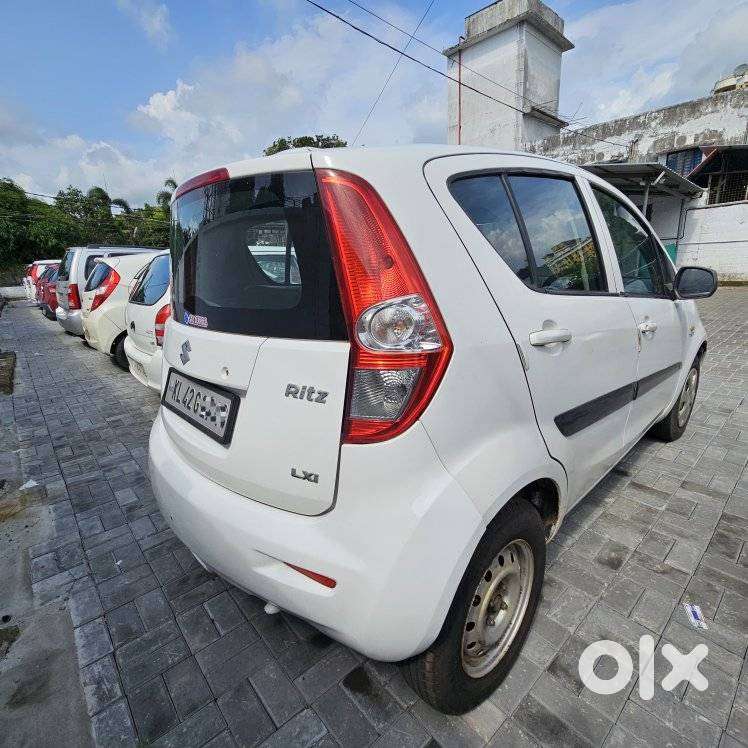 Maruti Suzuki Ritz Lxi, 2012, Petrol