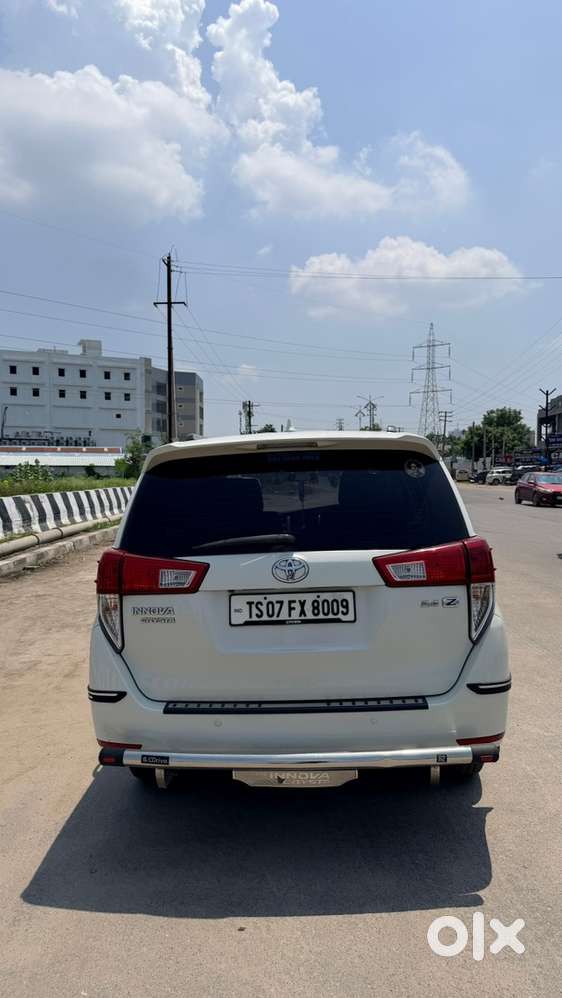 Toyota Innova Crysta 2017