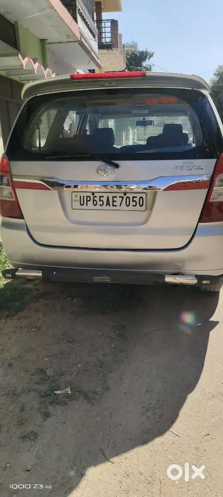 वर्ष2006 माडल है 8 सीटर