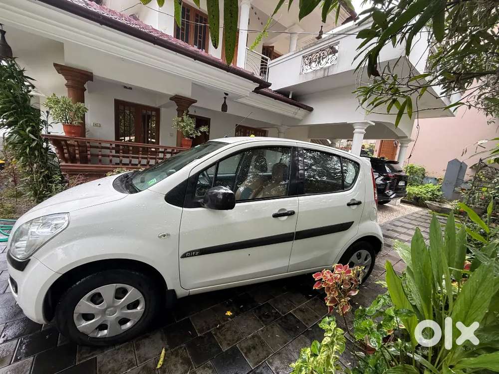 Maruti Suzuki Ritz 2010 Petrol Well Maintained
Low Kilometre Neat Used