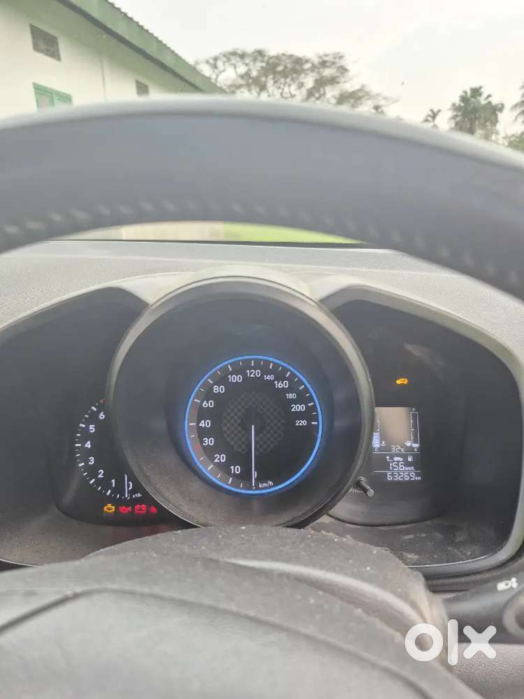 Hyundai Venue 2022 Petrol Well Maintained