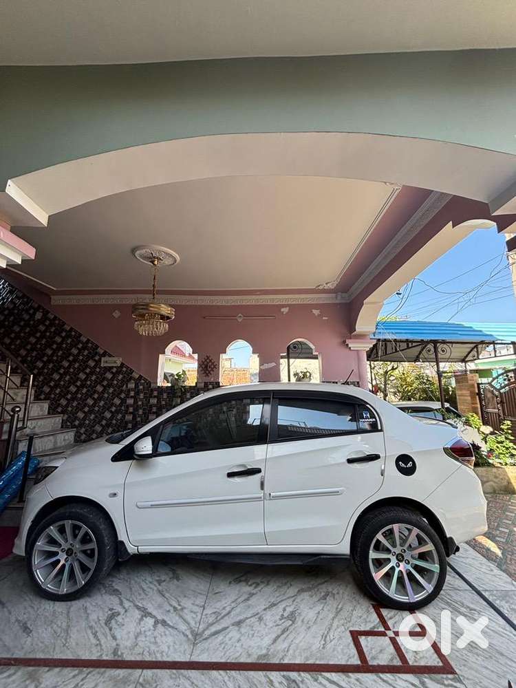 Honda Amaze 2015 Petrol Well Maintained