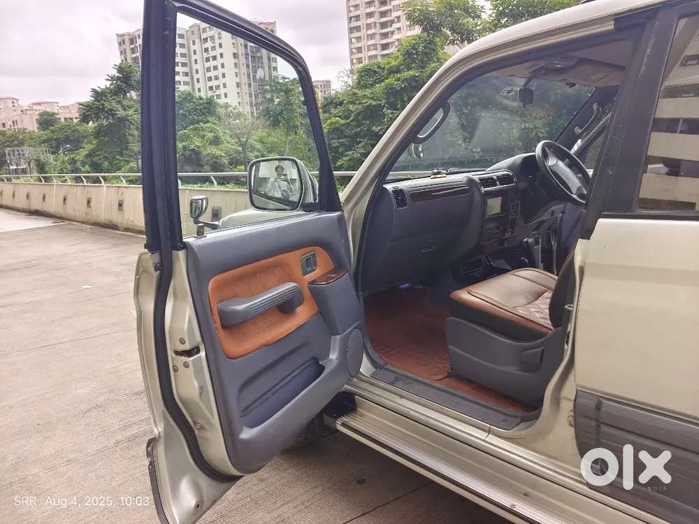 Toyota Land Cruiser Prado 2000 Petrol 85000 Km Driven