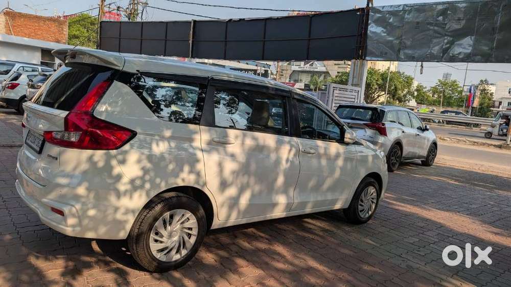 Maruti Suzuki Ertiga Vxi Abs Bs Iv, 2024, Petrol