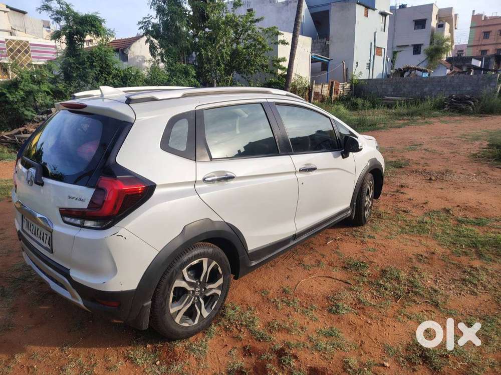 Topend Wr-v 2022 Petrol Good Condition Sunroof Honda Model2022 White