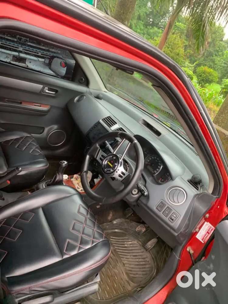 Maruti Suzuki Swift Ddis 2011