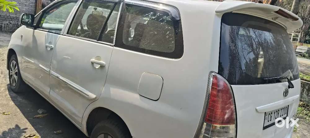 Toyota Innova Vx Petrol 2010