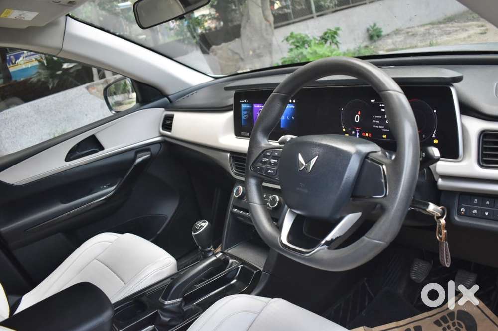 Mahindra Xuv700 2.2 Ax 5 Diesel Mt Str, 2022, Diesel