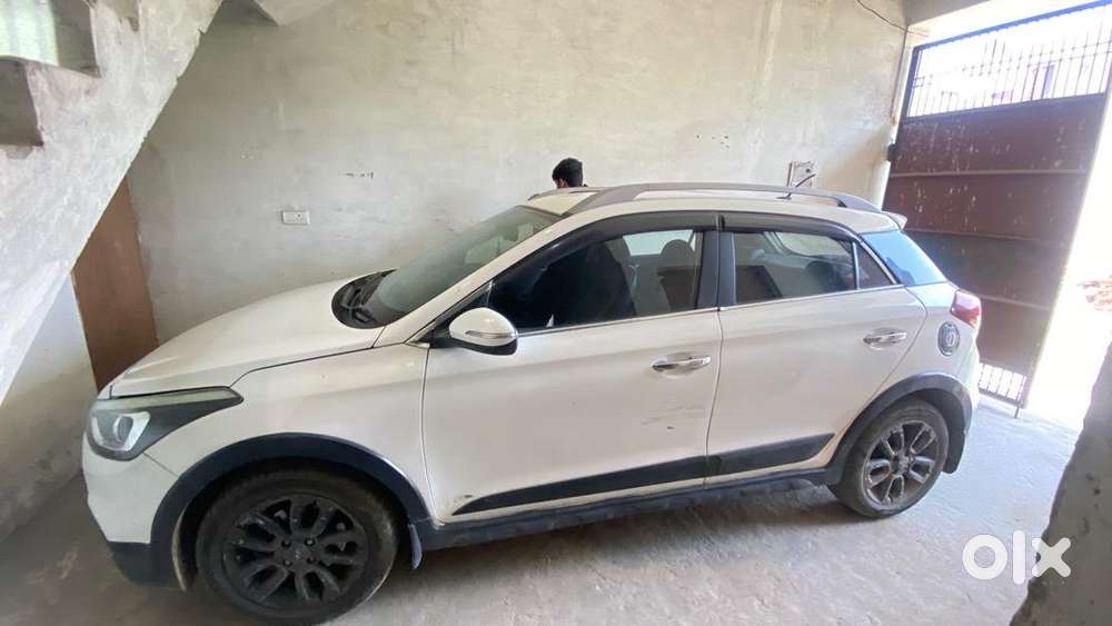 Hyundai I20 Active 2015 Diesel 84000 Km Driven
