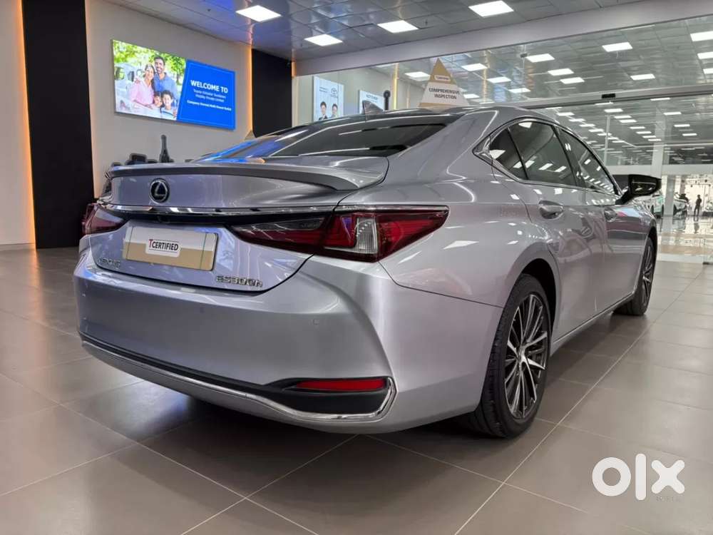 Lexus Es, 2023, Petrol