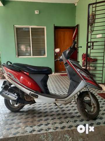 Tvs streak best sale scooty price