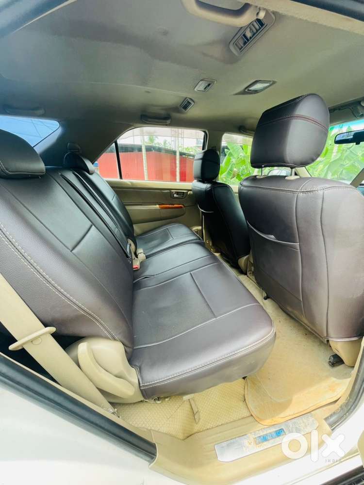 Toyota Fortuner 2011 Diesel 199999 Km Driven