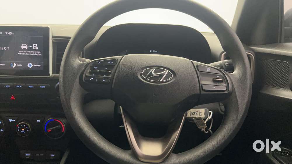 Hyundai Venue S (o) 1.2 Petrol Knight Edition, 2023, Petrol