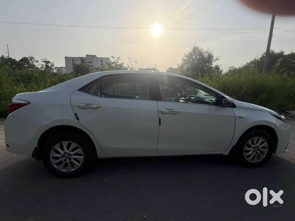 Toyota Corolla Altis 2018 Petrol Well Maintained