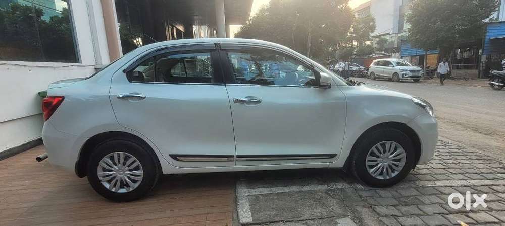 Maruti Suzuki Dzire 1.2 Vxi, 2024, Petrol