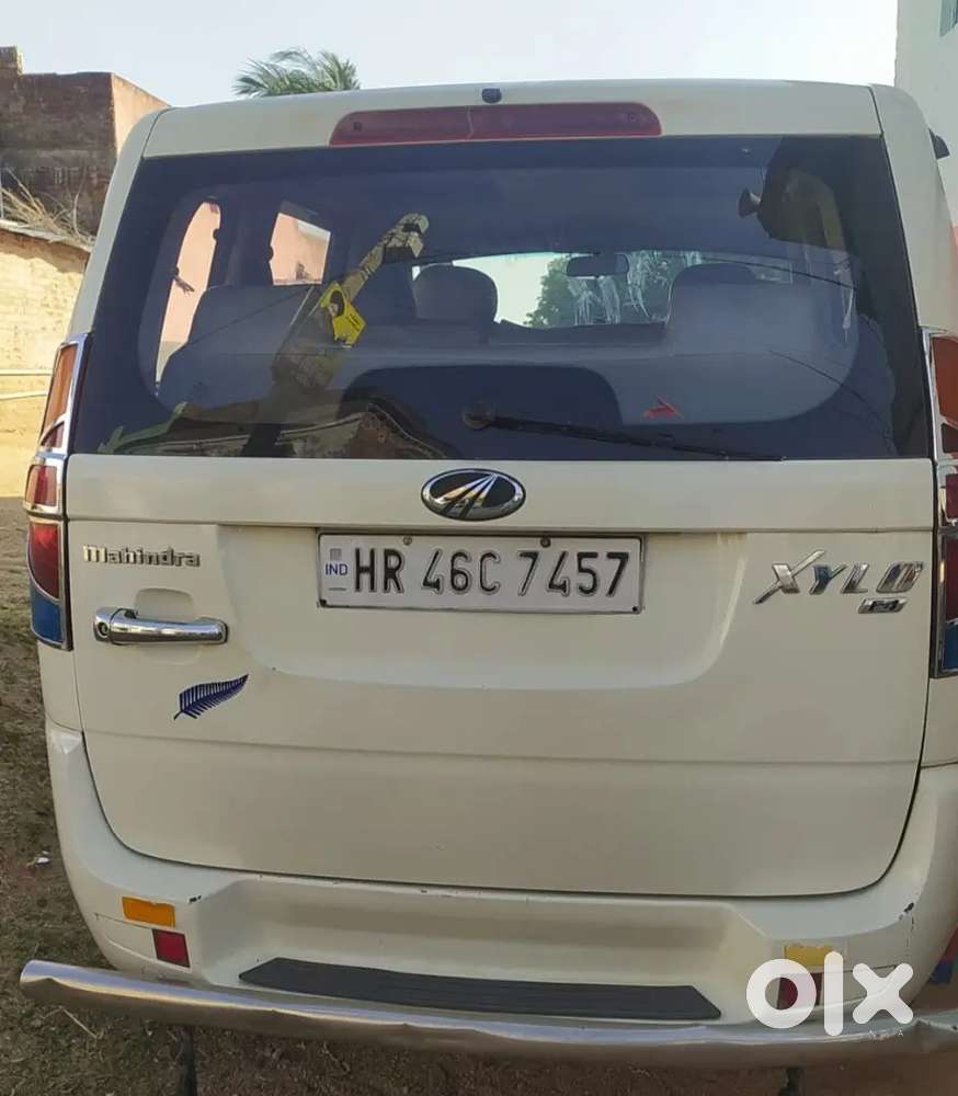 Mahindra Xylo 2012