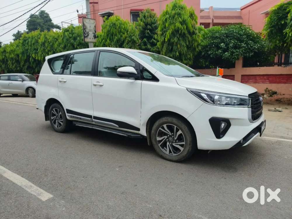 Toyota Innova Crysta 2.4 G Mt 7 Str, 2021, Diesel