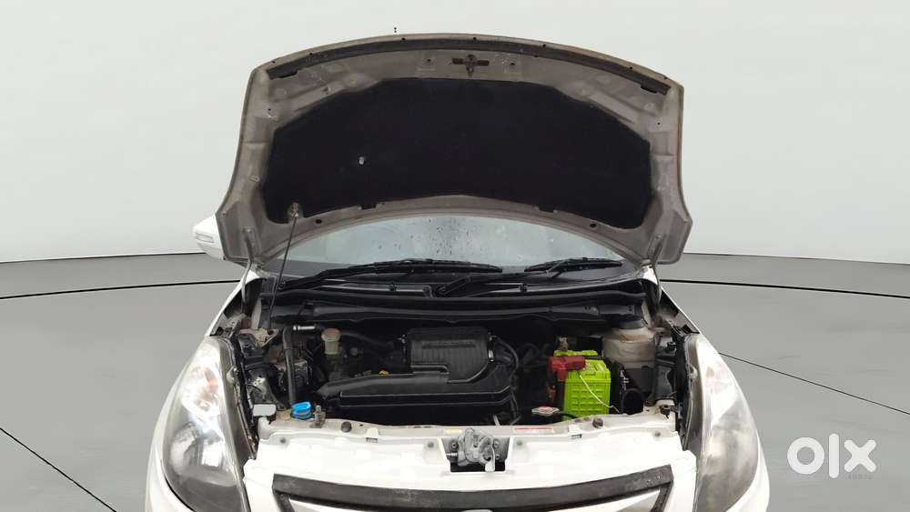Maruti Suzuki Swift Dzire Zxi 1.2, 2015, Petrol