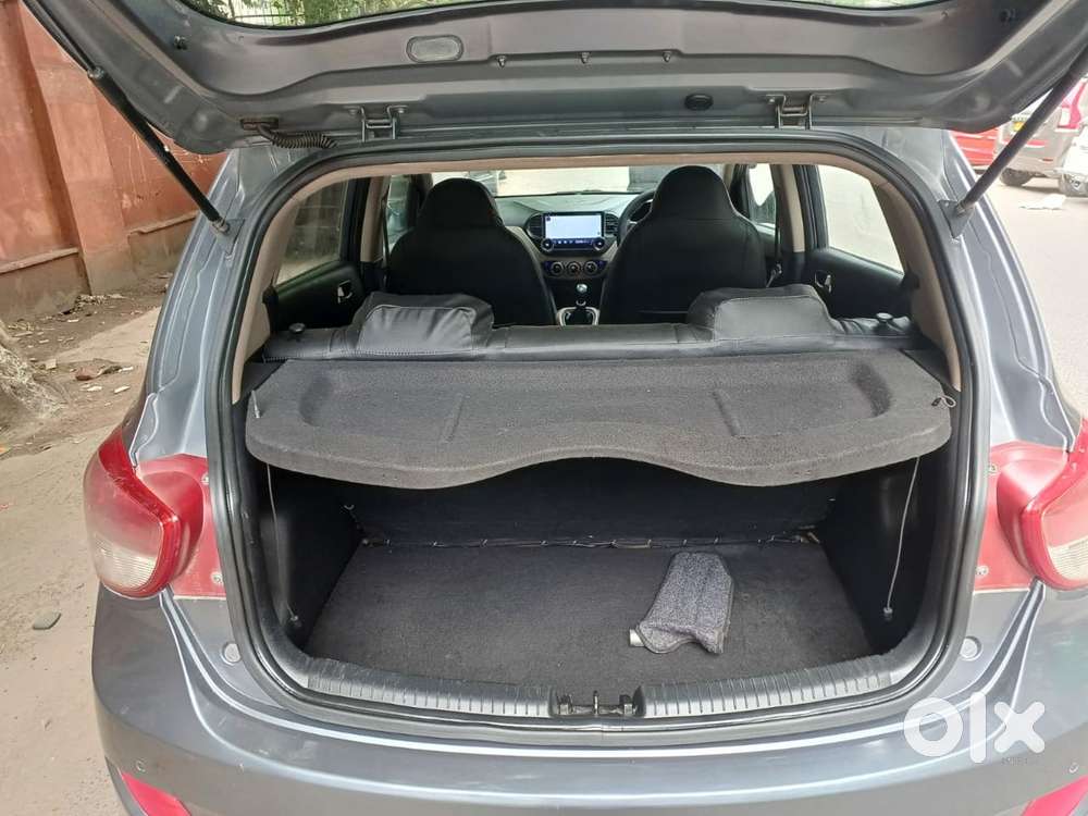 Hyundai Grand I10 Sportz, 2016, Petrol