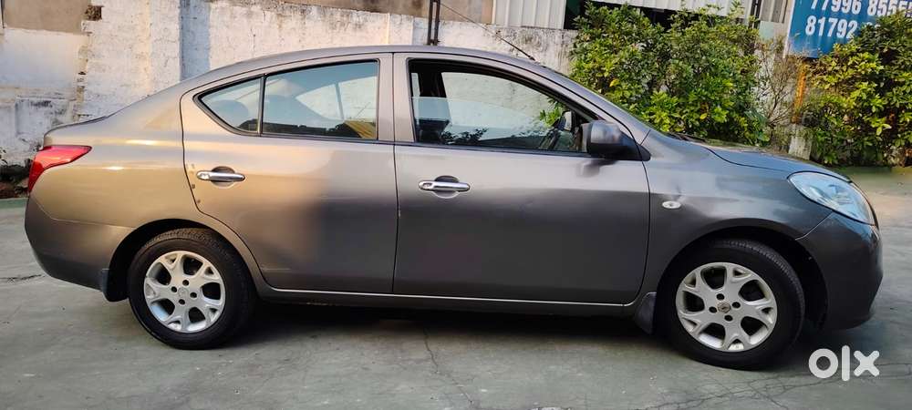 Nissan Sunny, 2012, Petrol