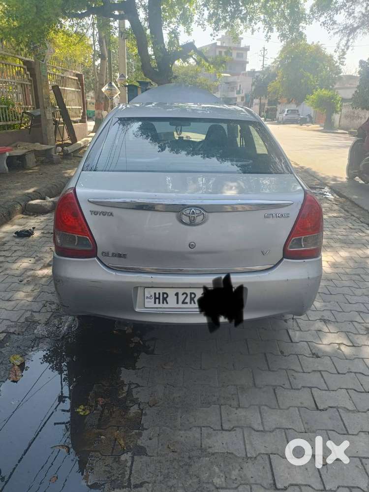 2011 Toyota Etios V Petrol