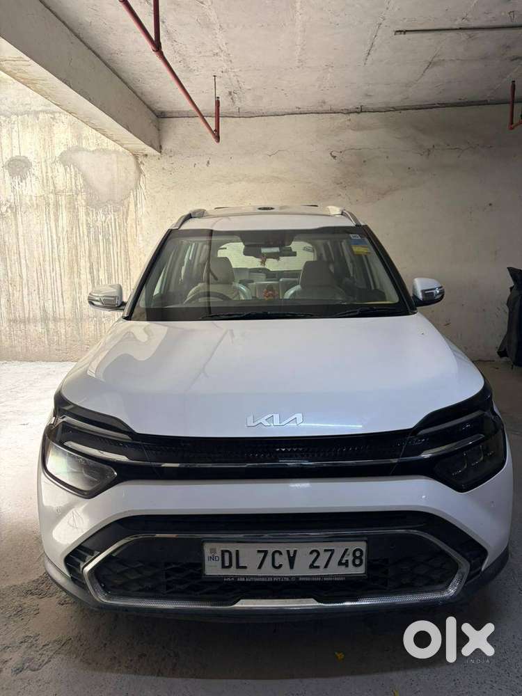Excellent Condition 2023 Kia Carens Petrol Under Warranty Till 2028