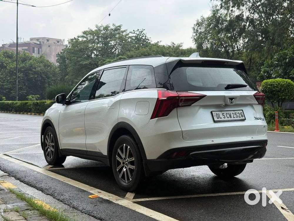 Mahindra Xuv700 2.0 Ax 7 Petrol At Str, 2024, Petrol