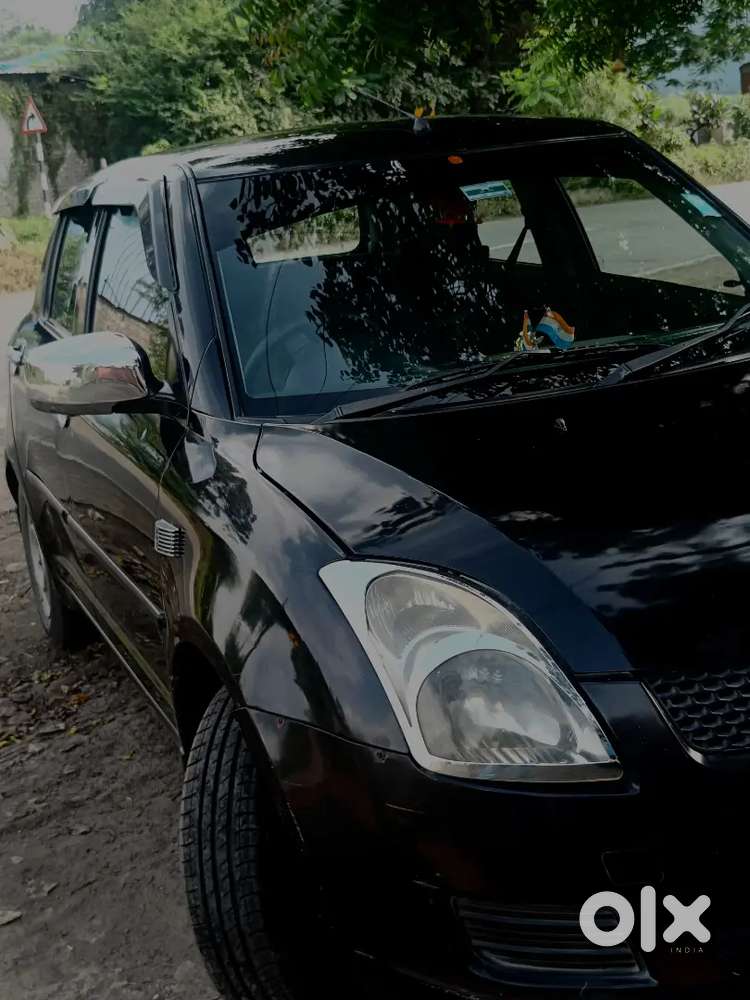 Maruti Suzuki Swift Black Lxi 2008