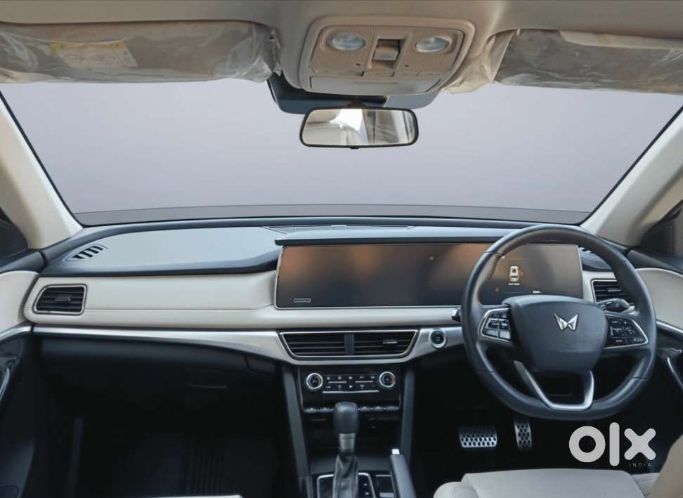 Mahindra Xuv700 2.2 Ax 7 Diesel At Str Awd, 2024, Diesel